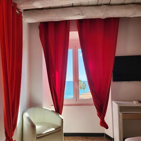 Varazzesuite Golden Paradise Διαμέρισμα