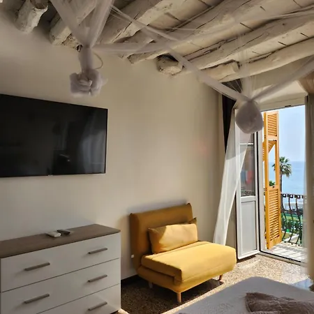 Varazzesuite Golden Paradise