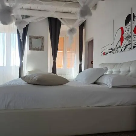 Varazzesuite Golden Paradise