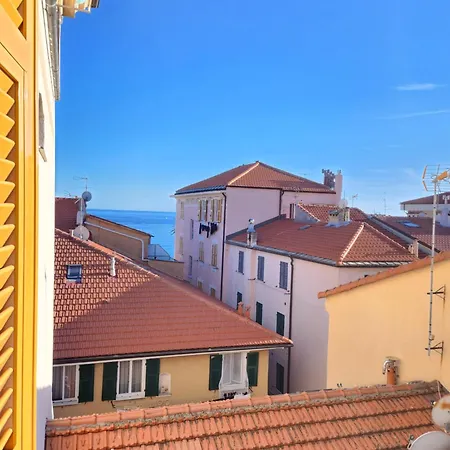 Διαμέρισμα Varazzesuite Golden Paradise